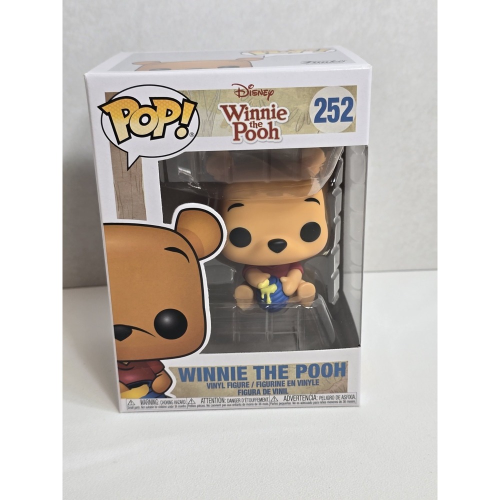 Funko Pop! Vinyl: Disney - Winnie the Pooh (Seated) #252